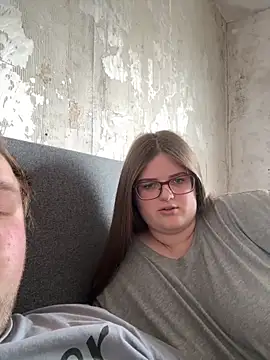 Snapshot of CurvyPaar2 chatting on 02-19-26, 01:40 CurvyPaar2 online show from 02-19-26, 01:40