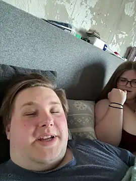 CurvyPaar2 online show from 04-21-26, 06:01