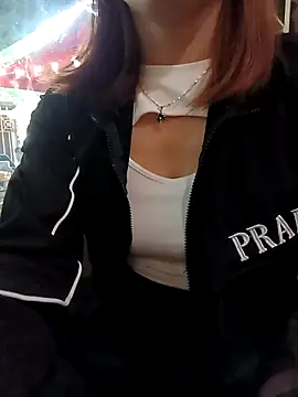 Jessical--Li online show from 10-23-25, 03:28