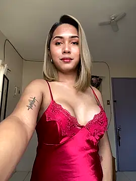 Snapshot of IvoryKath chatting on 11-02-25, 03:20 IvoryKath online show from 11-02-25, 03:20