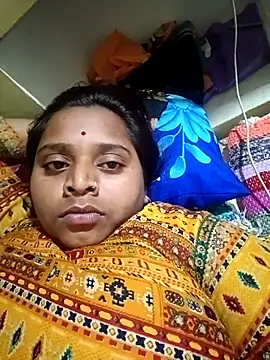 Hot crety online show from 10-30-25, 05:35