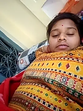 Hot crety online show from 11-08-25, 11:54