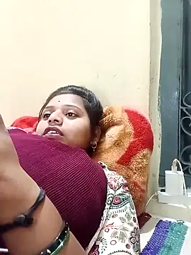 Hot crety online show from 02-17-26, 12:01