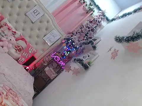 Snapshot of miss_strongerthanbefore03 chatting on 12-16-25, 11:21 miss strongerthanbefore03 online show from 12-16-25, 11:21