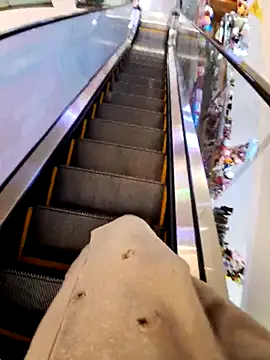 Snapshot of meomeocute chatting on 02-12-26, 02:45 meomeocute online show from 02-12-26, 02:45