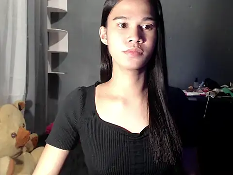 Snapshot of urseductivebarbie_xx chatting on 09-19-25, 12:06 urseductivebarbie xx online show from 09-19-25, 12:06