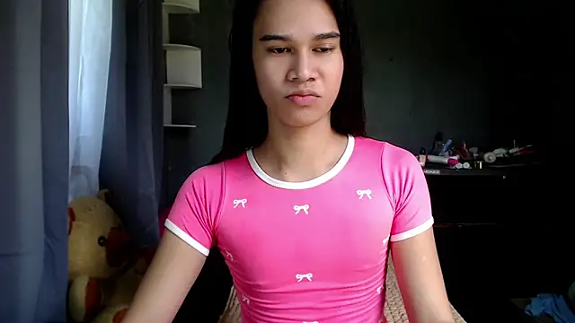 Snapshot of urseductivebarbie_xx chatting on 09-22-25, 04:36 urseductivebarbie xx online show from 09-22-25, 04:36