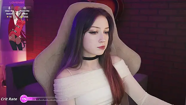 Snapshot of LiliLuna chatting on 10-02-25, 09:49 LiliLuna online show from 10-02-25, 09:49
