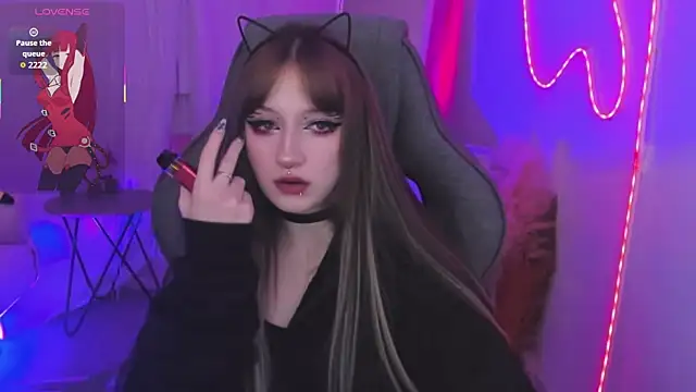 LiliLuna online show from 03-18-26, 01:25