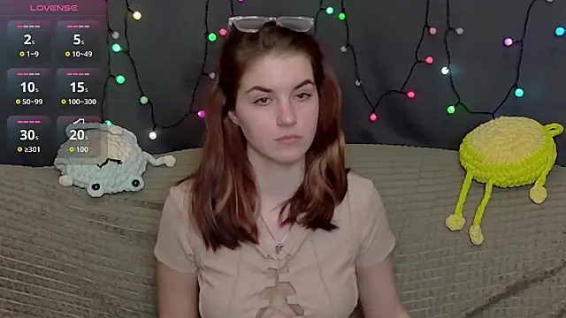 ElzaBlis online show from 12-15-25, 05:06