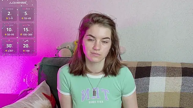 ElzaBlis online show from 04-29-26, 01:15