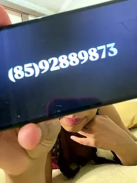 Snapshot of jhennyfer chatting on 01-13-26, 04:29 jhennyfer online show from 01-13-26, 04:29