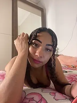 Snapshot of jhennyfer chatting on 02-19-26, 05:14 jhennyfer online show from 02-19-26, 05:14