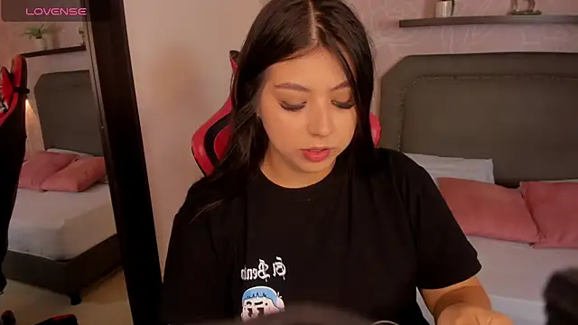 Snapshot of anagil_ chatting on 03-16-26, 02:10 anagil online show from 03-16-26, 02:10