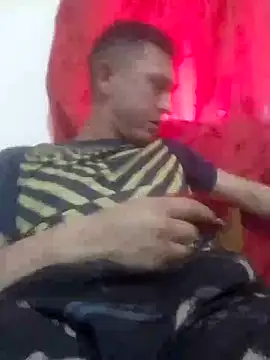 Snapshot of Franswat95 chatting on 10-19-25, 09:59 Franswat95 online show from 10-19-25, 09:59