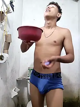 Snapshot of MattBroddy chatting on 09-21-25, 10:11 MattBroddy online show from 09-21-25, 10:11