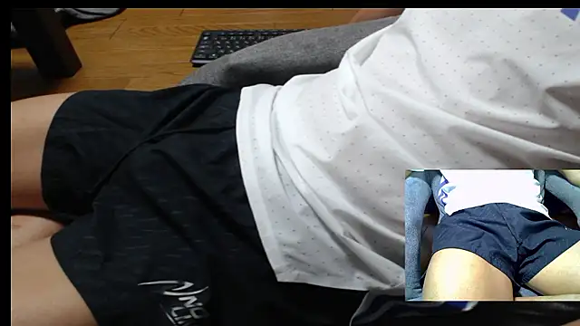 Yasu2000 online show from 07-19-26, 12:03