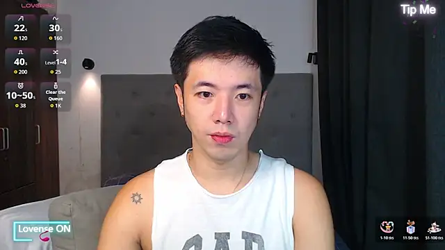 Snapshot of Addictiveboi chatting on 12-14-25, 02:39 Addictiveboi online show from 12-14-25, 02:39