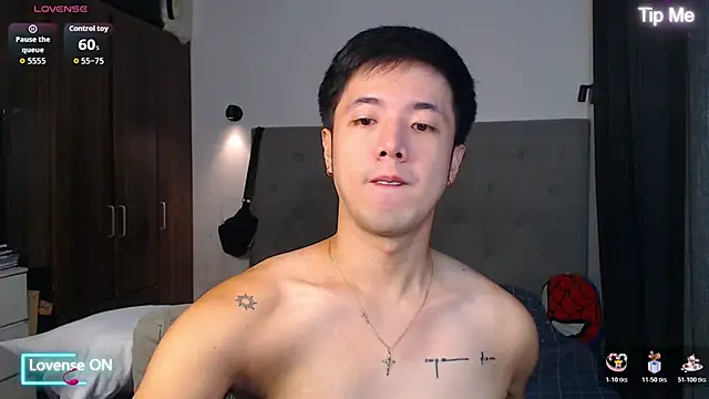 Snapshot of Addictiveboi chatting on 12-15-25, 02:05 Addictiveboi online show from 12-15-25, 02:05