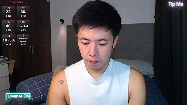 Snapshot of Addictiveboi chatting on 01-06-26, 03:54 Addictiveboi online show from 01-06-26, 03:54