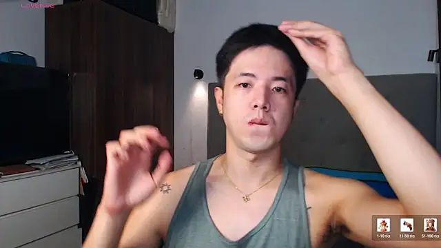 Snapshot of Addictiveboi chatting on 02-13-26, 02:40 Addictiveboi online show from 02-13-26, 02:40