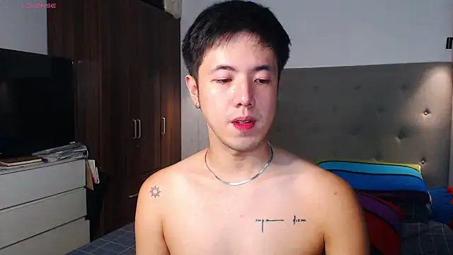 Snapshot of Addictiveboi chatting on 02-20-26, 03:47 Addictiveboi online show from 02-20-26, 03:47