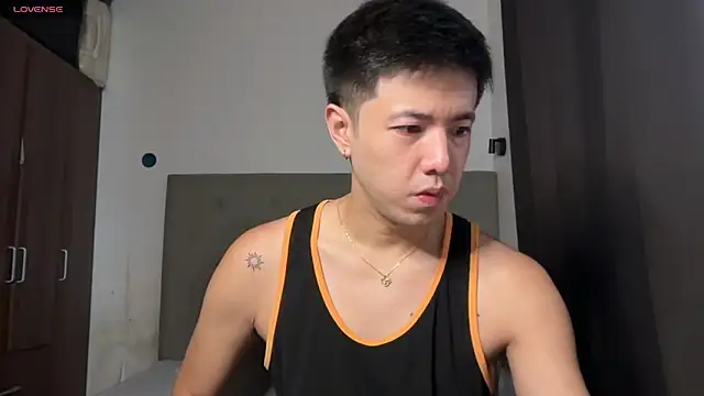 Addictiveboi online show from 05-26-26, 01:45