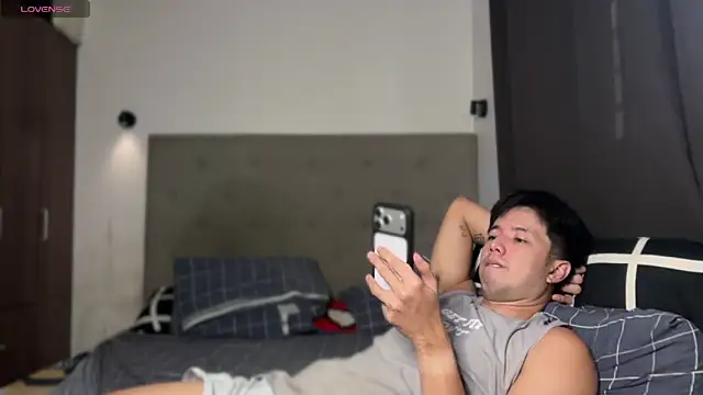 Addictiveboi online show from 07-08-26, 06:07