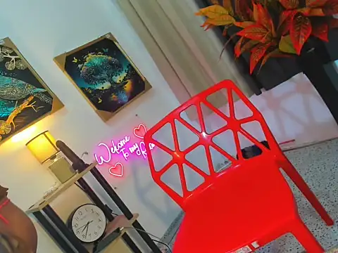 yourmochaloca69 online show from 11-17-25, 08:03