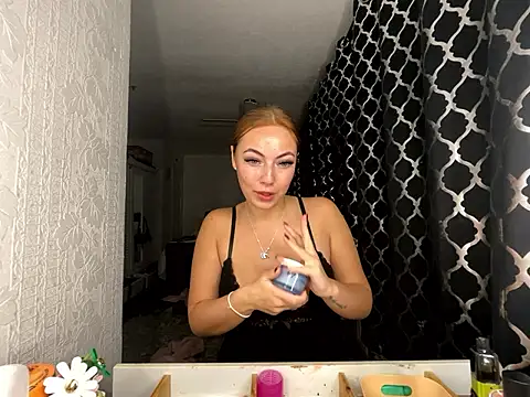 Snapshot of AroraAngel chatting on 01-10-26, 12:34 AroraAngel online show from 01-10-26, 12:34