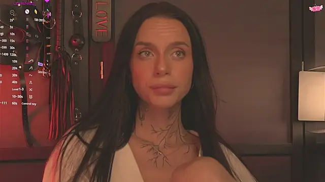 Snapshot of livia_starwars chatting on 09-18-25, 09:39 livia starwars online show from 09-18-25, 09:39