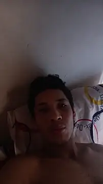 Snapshot of RuiMaddoox chatting on 11-02-25, 05:37 RuiMaddoox online show from 11-02-25, 05:37