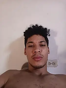 Snapshot of RuiMaddoox chatting on 01-09-26, 12:52 RuiMaddoox online show from 01-09-26, 12:52