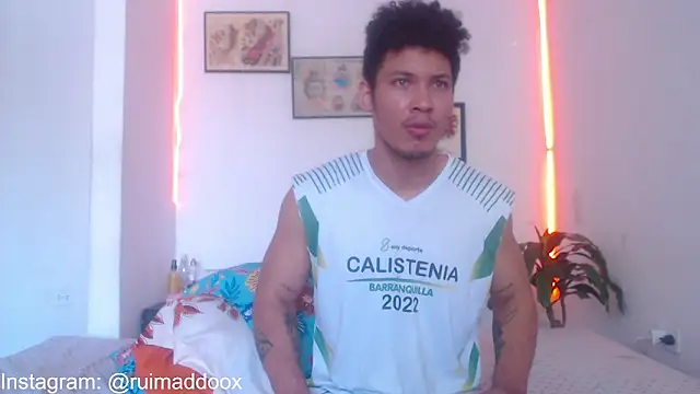 Snapshot of RuiMaddoox chatting on 01-18-26, 02:21 RuiMaddoox online show from 01-18-26, 02:21