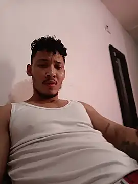 Snapshot of RuiMaddoox chatting on 02-14-26, 09:55 RuiMaddoox online show from 02-14-26, 09:55