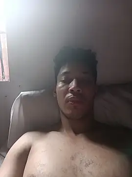 Snapshot of RuiMaddoox chatting on 03-08-26, 12:09 RuiMaddoox online show from 03-08-26, 12:09