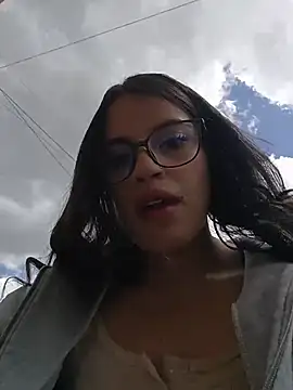 Snapshot of asumi_18 chatting on 11-07-25, 05:24 asumi 18 online show from 11-07-25, 05:24