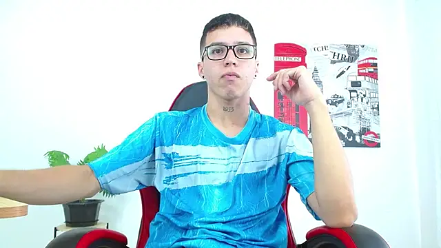 Cumandres18 online show from 09-24-25, 01:58