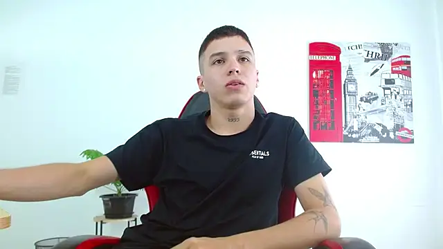 Cumandres18 online show from 11-22-25, 02:16