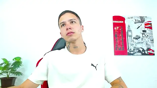 Cumandres18 online show from 04-17-26, 03:04