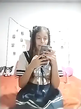 hanna ross27 online show from 10-14-25, 06:03