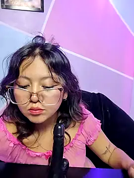 Snapshot of catalina_santana20 chatting on 10-11-25, 09:02 catalina santana20 online show from 10-11-25, 09:02