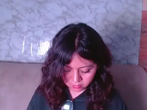 Snapshot of catalina_santana20 chatting on 10-13-25, 02:33 catalina santana20 online show from 10-13-25, 02:33