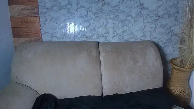 Snapshot of catalina_santana20 chatting on 11-07-25, 02:39 catalina santana20 online show from 11-07-25, 02:39