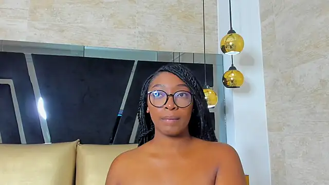 Snapshot of YallianaBrooks chatting on 07-27-26, 12:01 YallianaBrooks online show from 07-27-26, 12:01