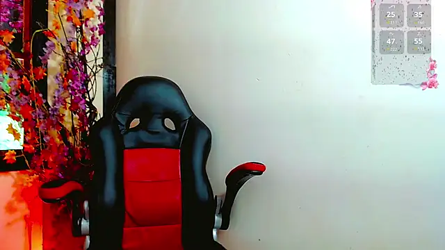 Snapshot of Madison_Mujica chatting on 09-16-25, 11:11 Madison Mujica online show from 09-16-25, 11:11