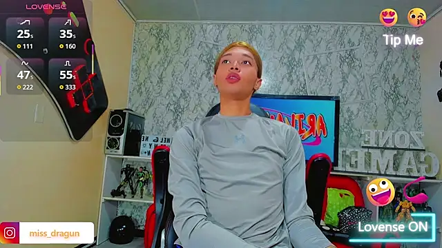 Snapshot of Madison_Mujica chatting on 09-23-25, 12:19 Madison Mujica online show from 09-23-25, 12:19