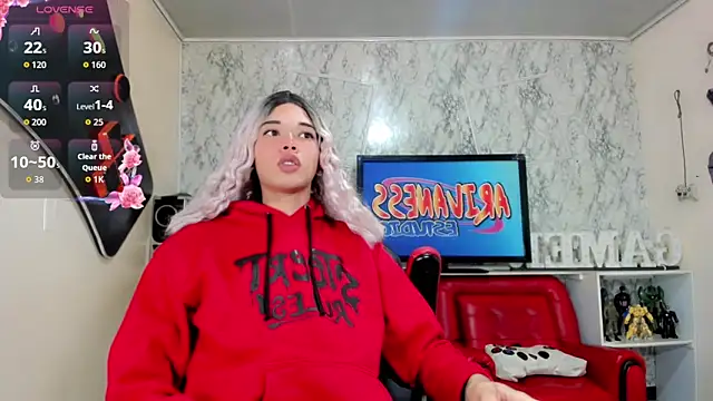 Snapshot of Madison_Mujica chatting on 10-08-25, 11:19 Madison Mujica online show from 10-08-25, 11:19