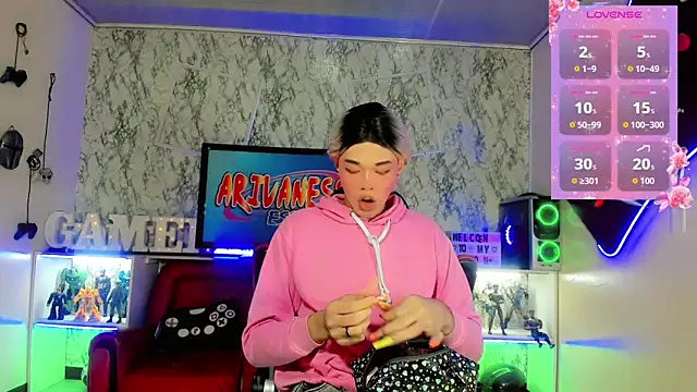 Snapshot of Madison_Mujica chatting on 10-20-25, 11:32 Madison Mujica online show from 10-20-25, 11:32