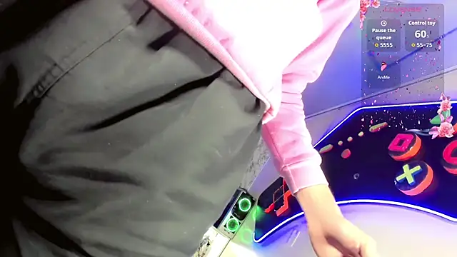 Snapshot of Madison_Mujica chatting on 10-21-25, 11:00 Madison Mujica online show from 10-21-25, 11:00